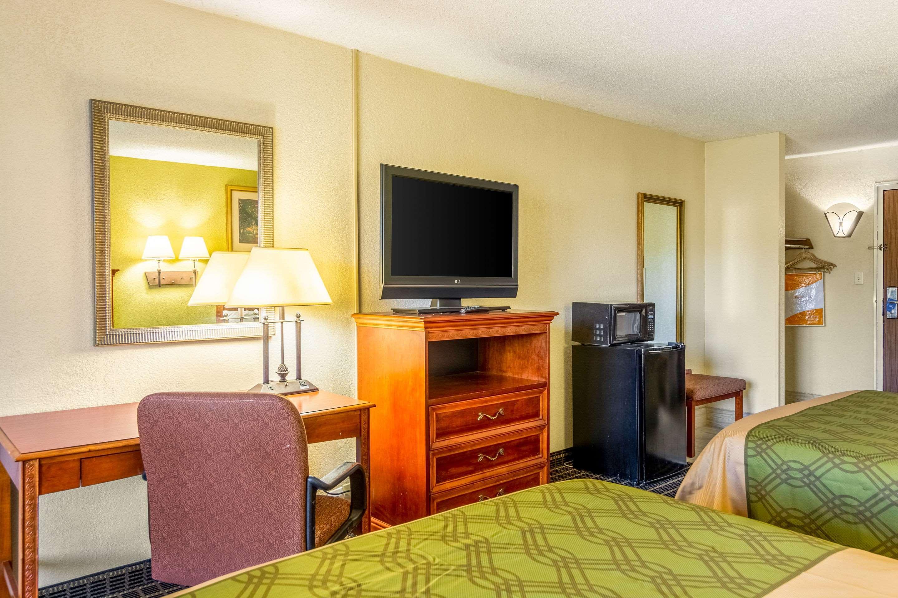 Rodeway Hotel